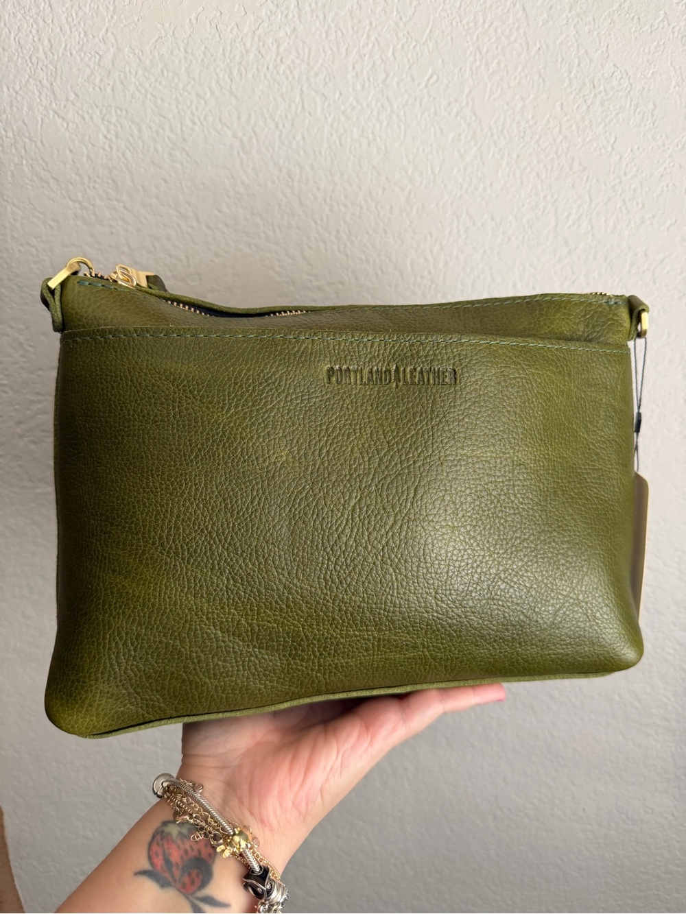 Portland Leather goods pebbled, olive large poppy Crossbody bag